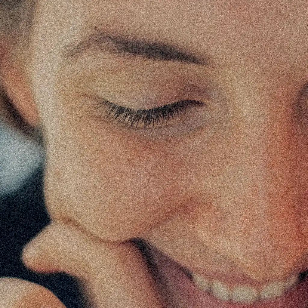 Collection de cosmétiques marins Thaléïs Océan : soins visage hydratants 100 % d’origine naturelle, formulés avec des actifs marins et des algues. Des cosmétiques naturels inspirés de l’océan, développés en Bretagne et fabriqués en France pour l’hydratation, le confort et la beauté de la peau.