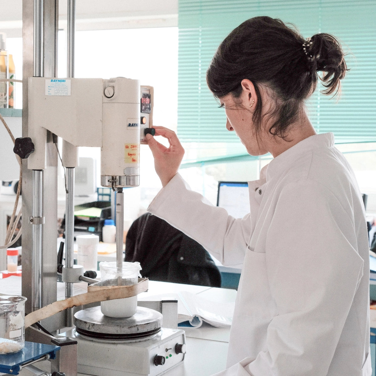 la science dans le laboratoire chez thaleis